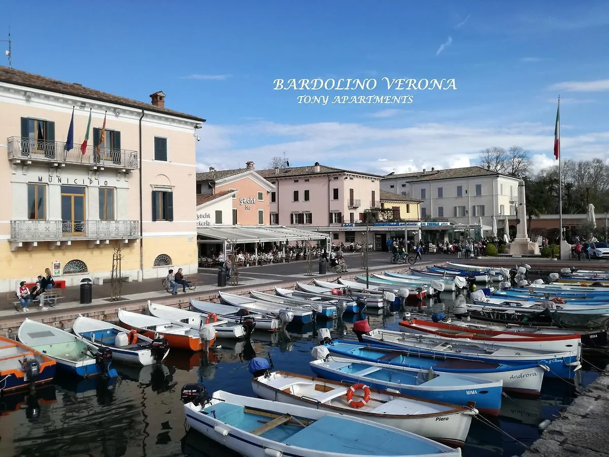 Apartments Tony In Bardolino location